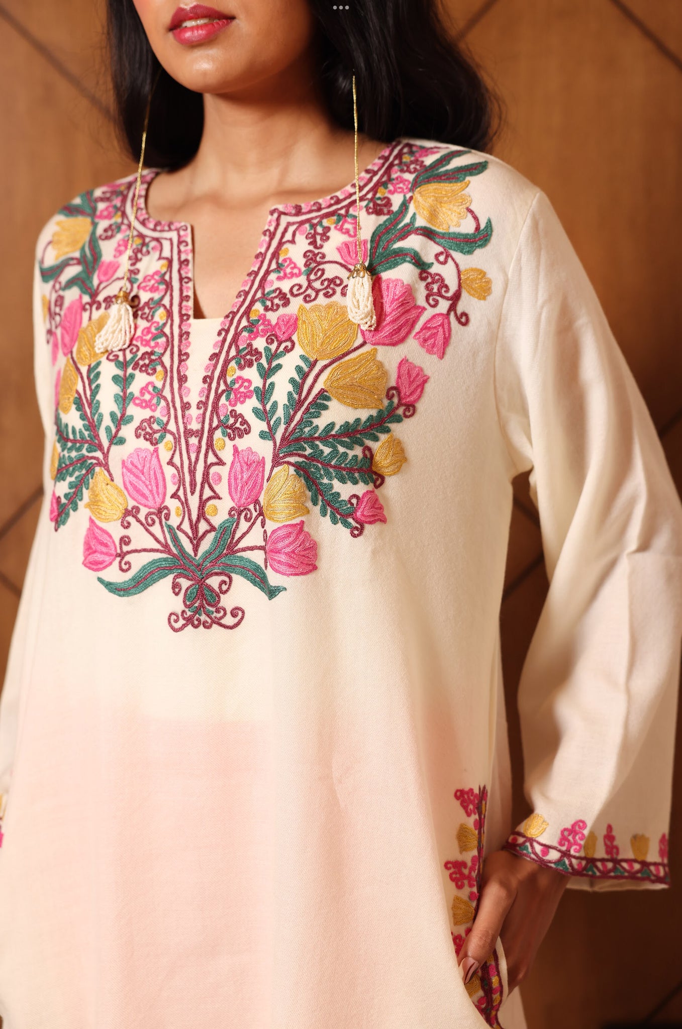 K&M Ivory Pheran
