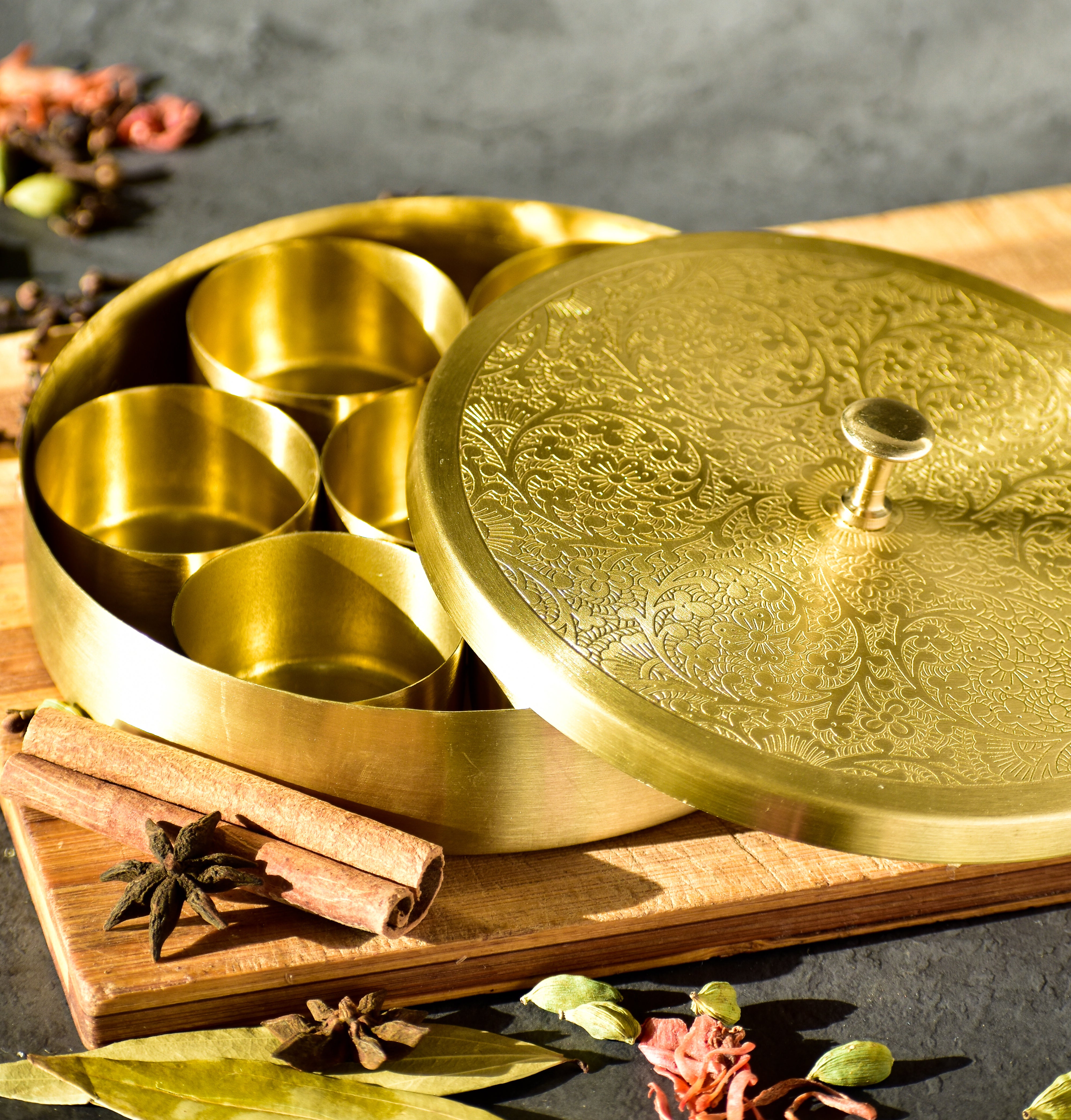 Shalimar Brass Masala Box Online With An Embossed Lid – K&M - Kanz & Muhul