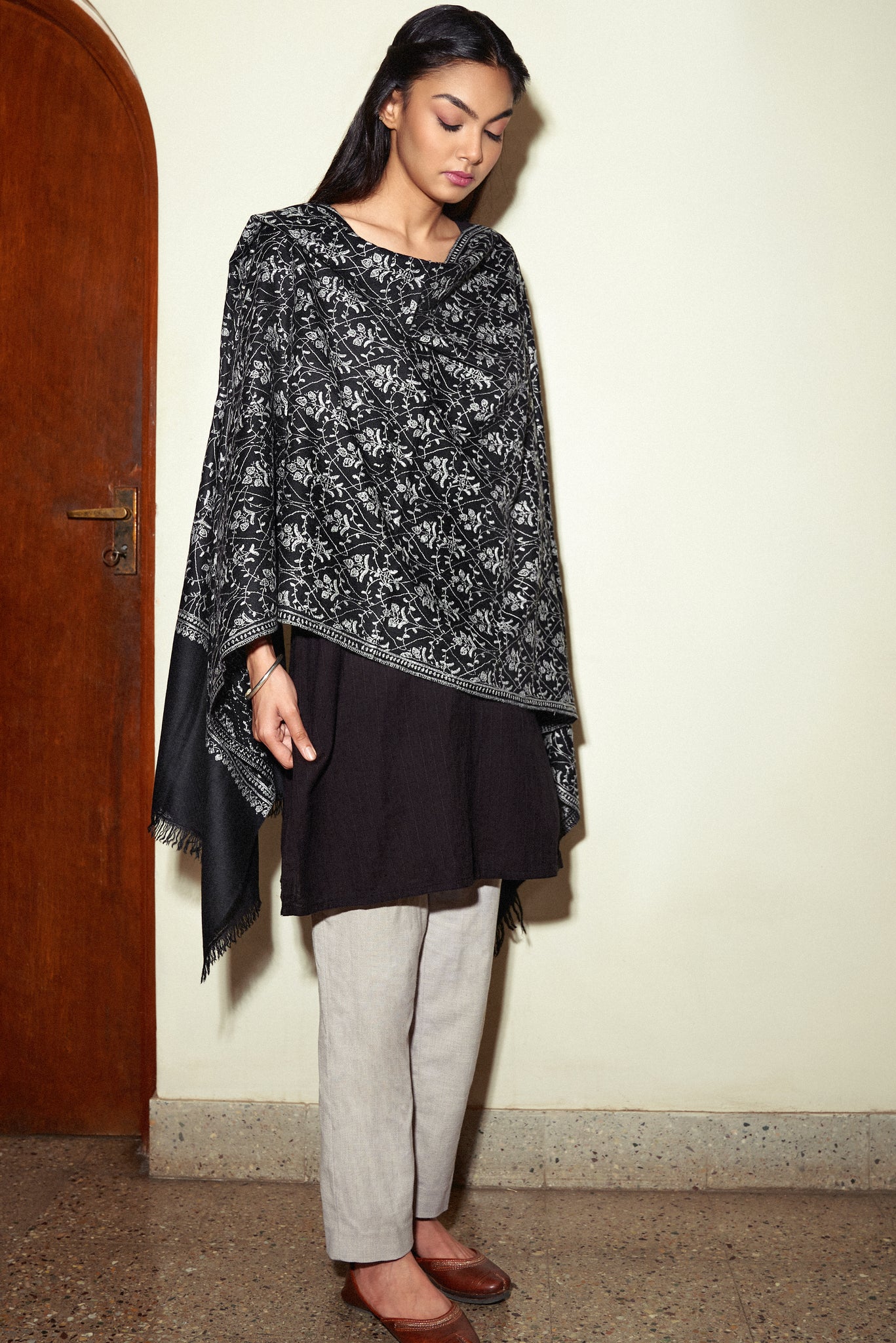 K&M Black Jaali Pashmina Stole