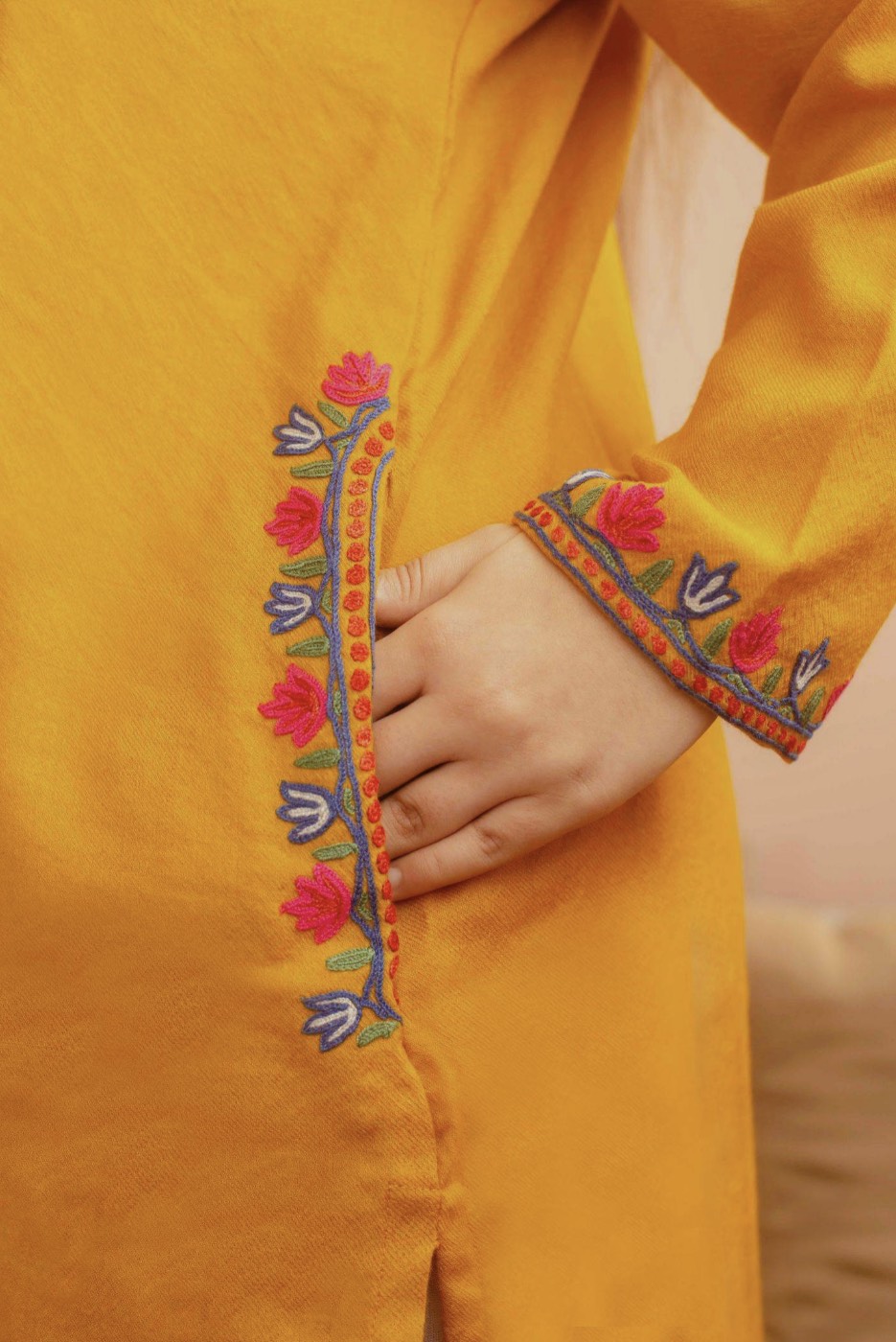 Mustard Pheran