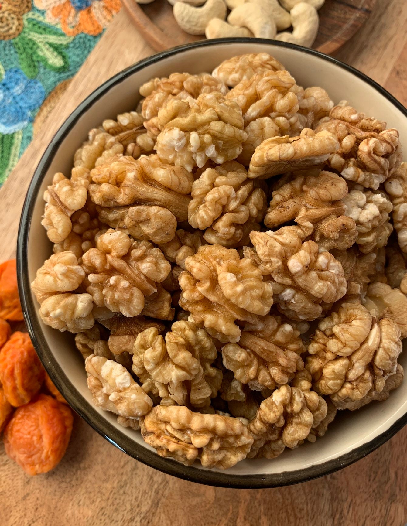 Walnuts Collection Kashmiri Almond & Walnut Collection